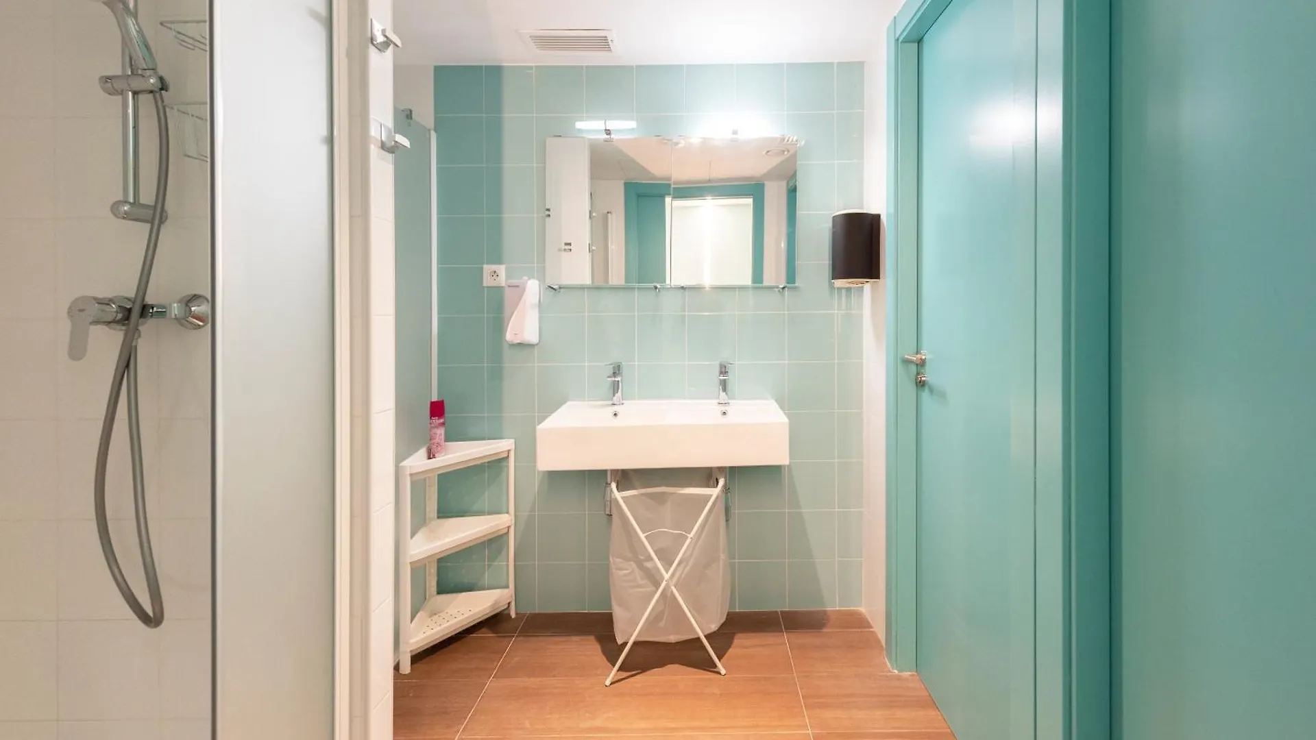 Hostelle - Women Only Hostel 巴塞罗那 0*,