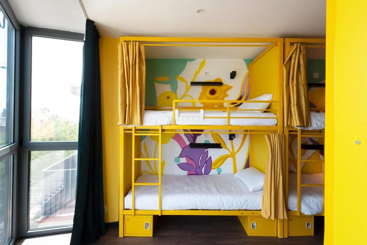 Hostelle - Women Only Hostel برشلونة 0*,  إسبانيا