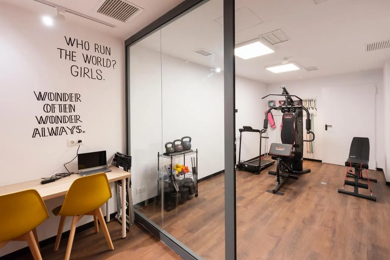 Hostelle - Women Only Hostel برشلونة 0*,  إسبانيا