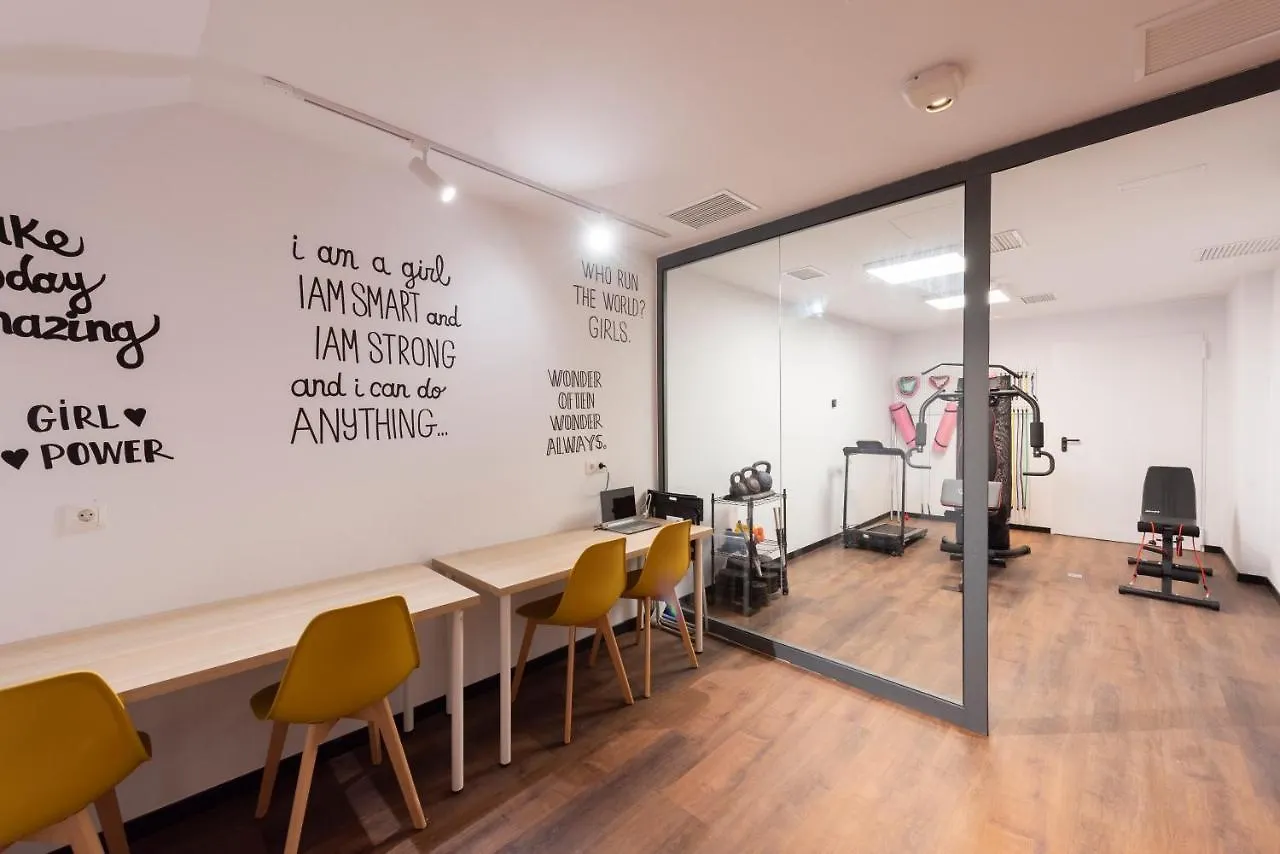 Hostelle - Women Only Hostel برشلونة